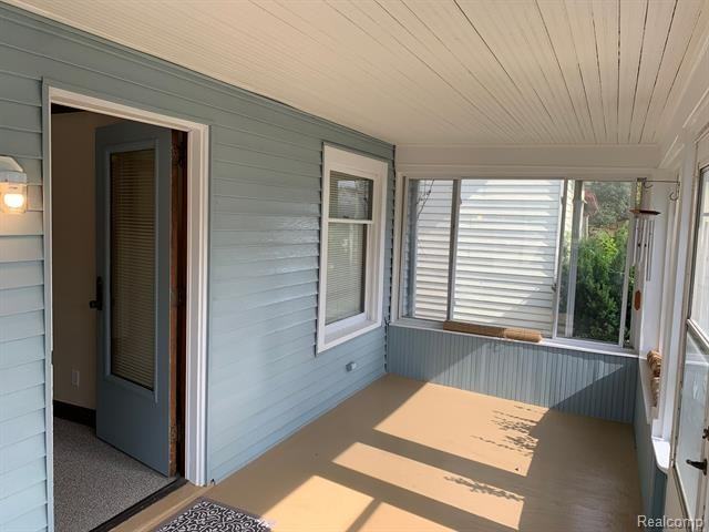 523 N Main St - Photo 2 of 15