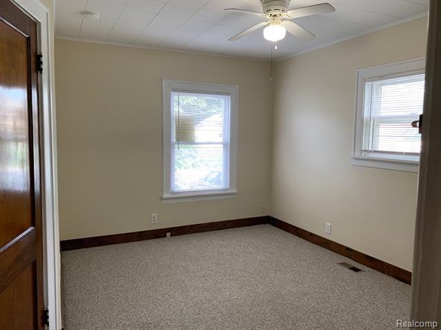 523 N Main St - Photo 6 of 15