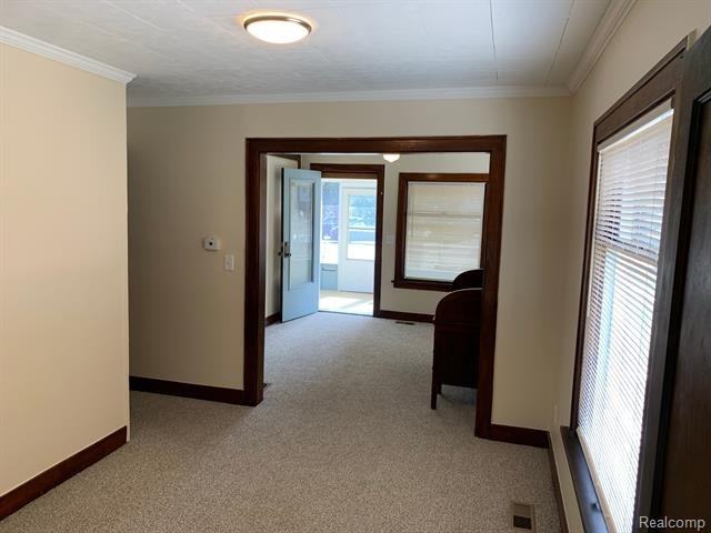 523 N Main St - Photo 7 of 15