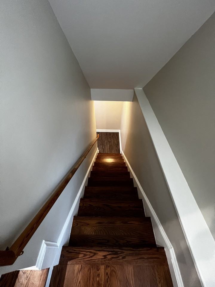 123 W 3rd St - Photo 5 of 21