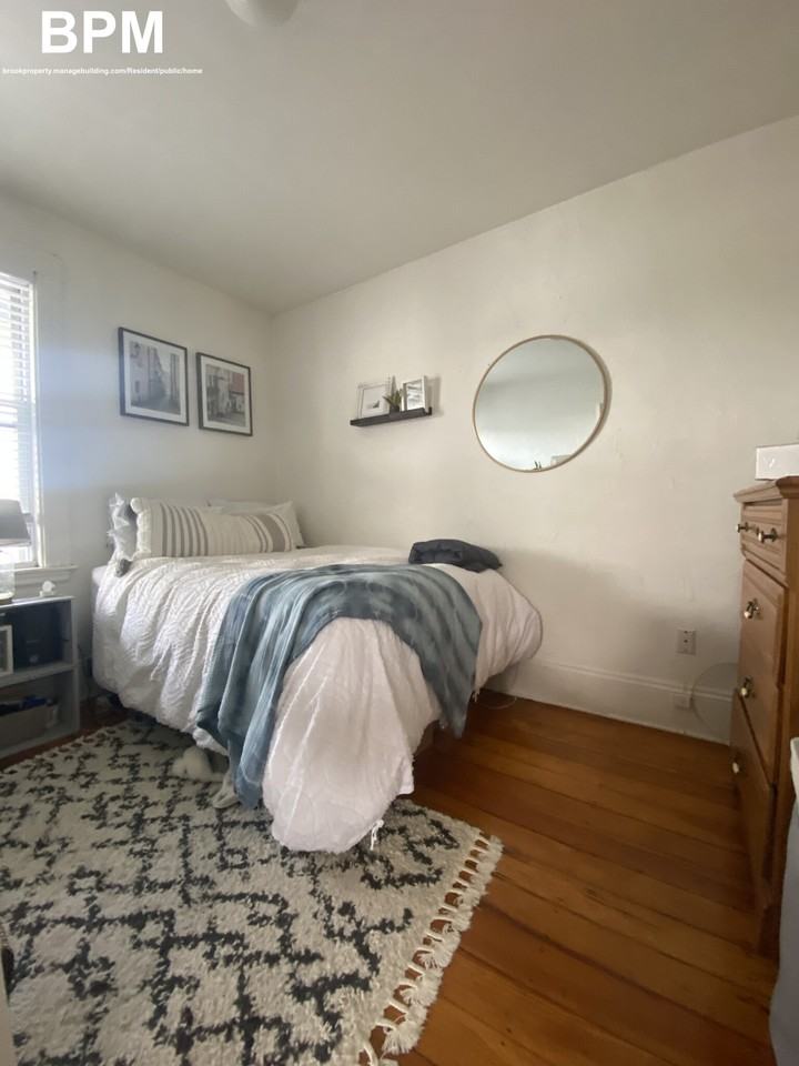 28 Pond St #2 - Photo 4 of 19