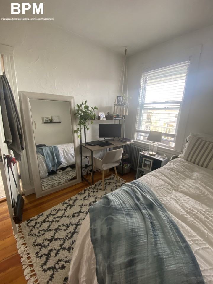 28 Pond St #2 - Photo 5 of 19