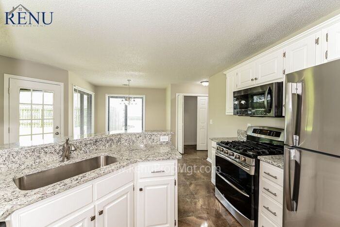 215 Bo Simpson Pkwy, McDonough, GA 30253 3 Bedroom House for 2,150