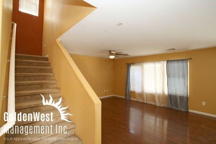 217 Snow Dome Ave - Photo 3 of 18