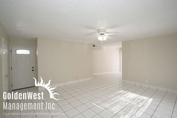 5426 Dwight Ave - Photo 3 of 15