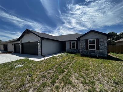 414 E Rosalie - Photo 3 of 10