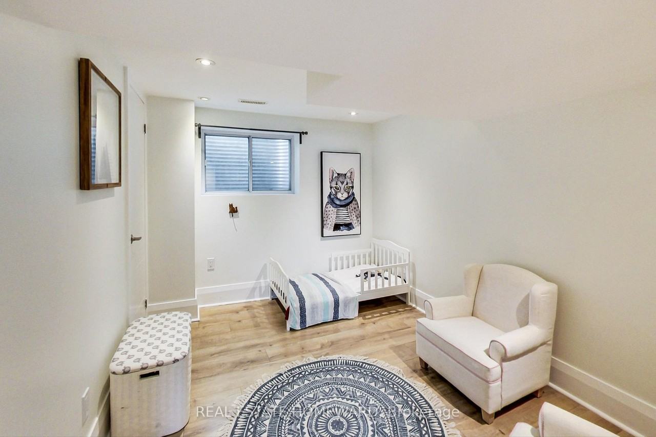 402 Coxwell Avenue #MAIN - Photo 3 of 10