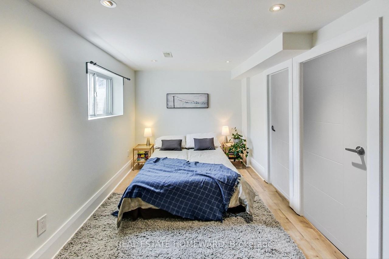 402 Coxwell Avenue #MAIN - Photo 4 of 10