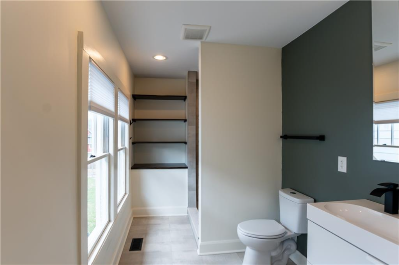 2830 N Park Ave - Photo 3 of 7