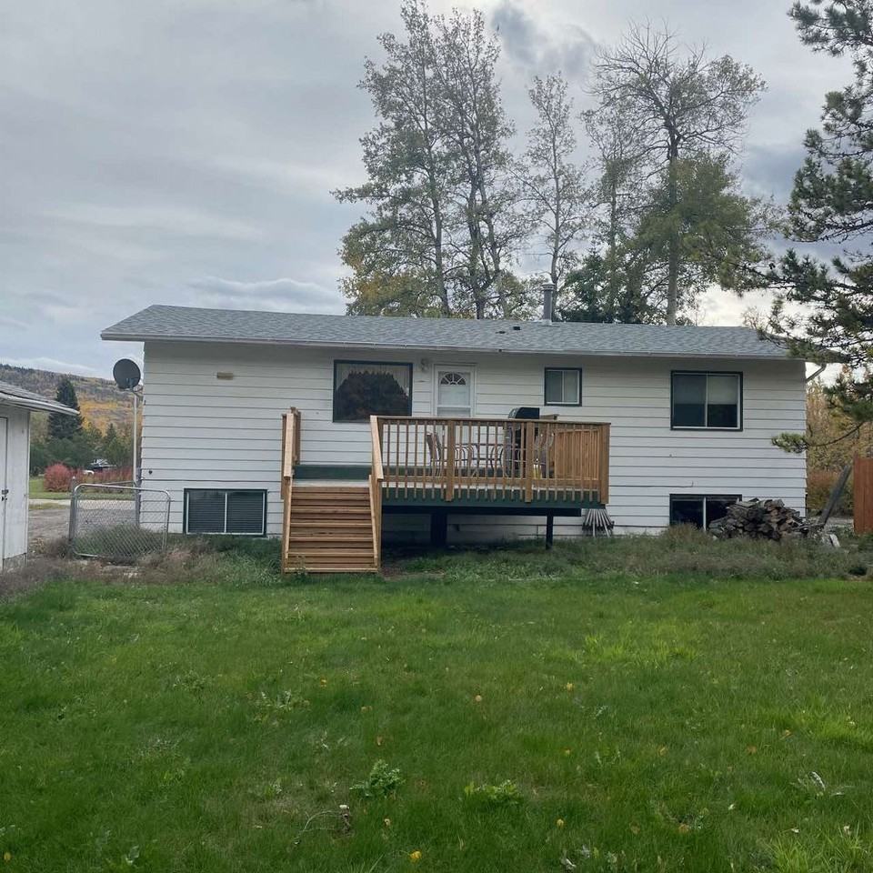 4320 47th Ave Ne - Photo 3 of 13