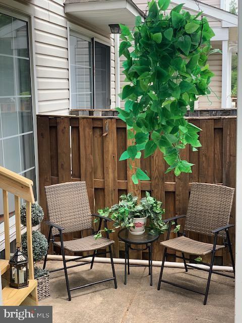 5001 Spruce Mill Dr - Photo 3 of 30