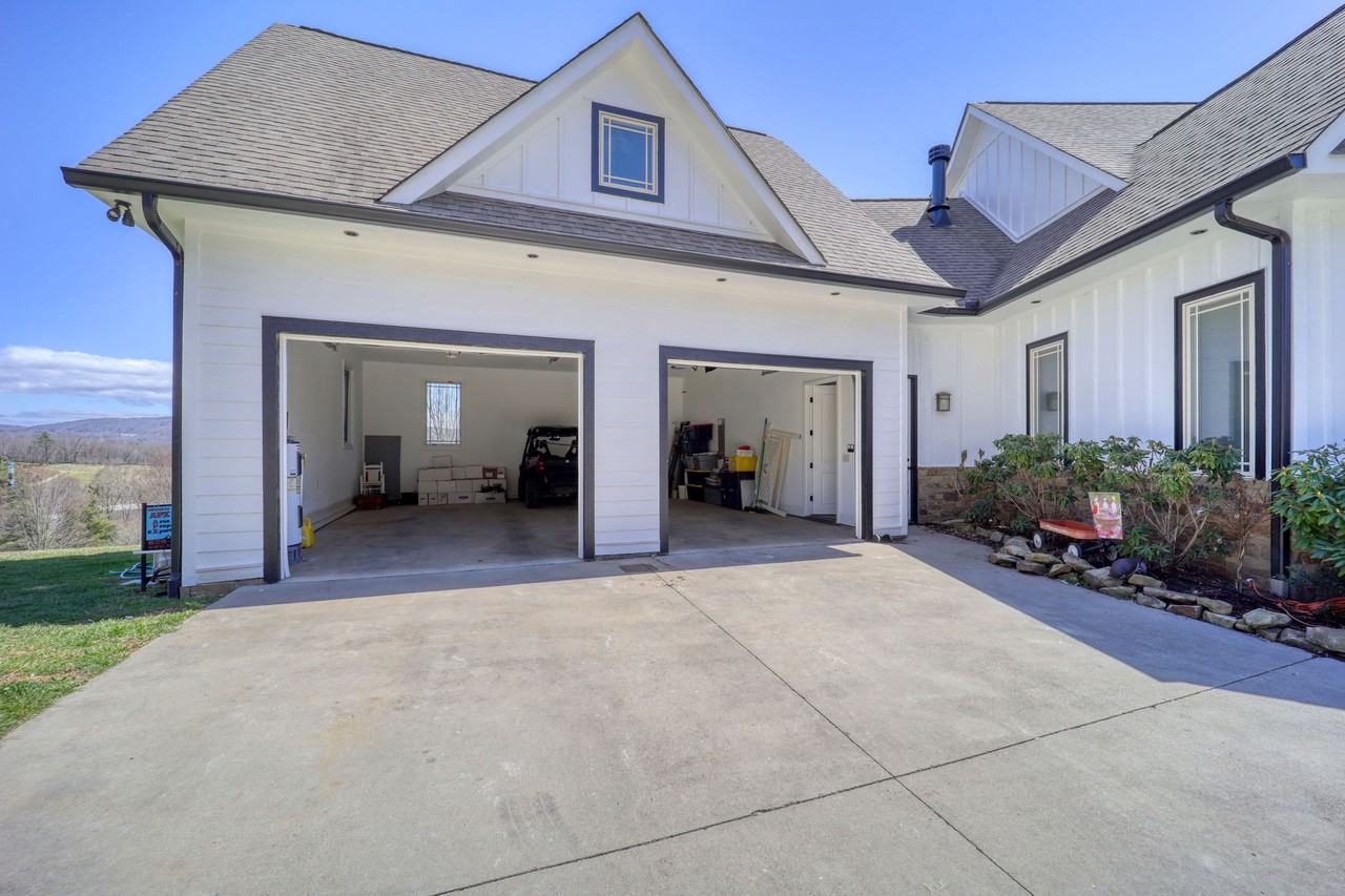 137 Northridge Dr #NA - Photo 3 of 49