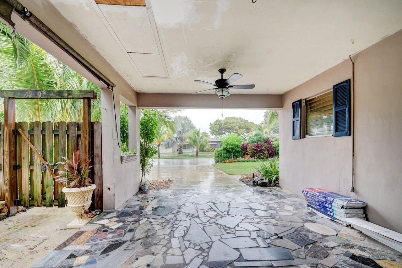 1725 Crestwood Blvd #NA - Photo 2 of 8