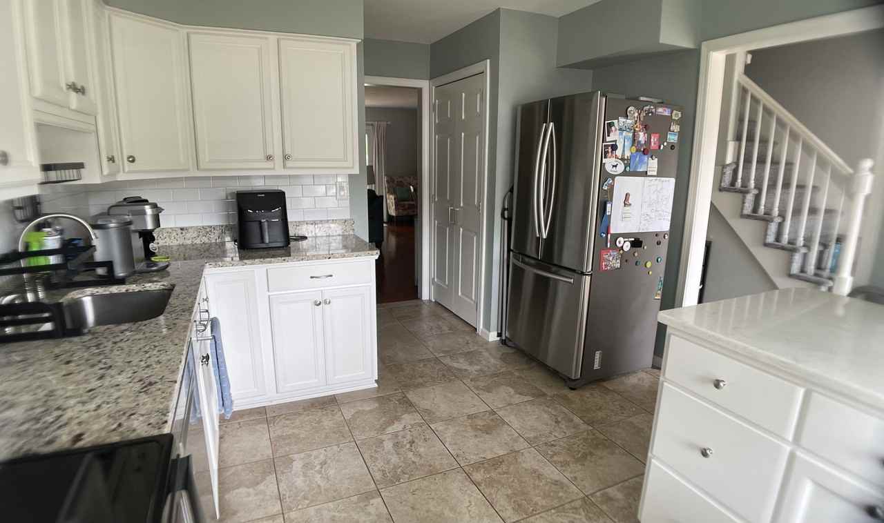 207 Georgetown Dr #207 - Photo 3 of 18