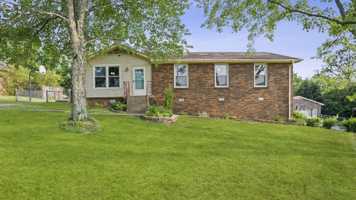 featured image of 2317 Beechwood Dr