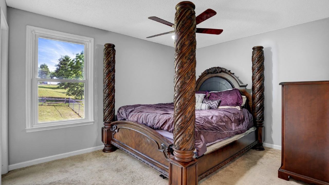 2317 Beechwood Dr - Photo 5 of 14