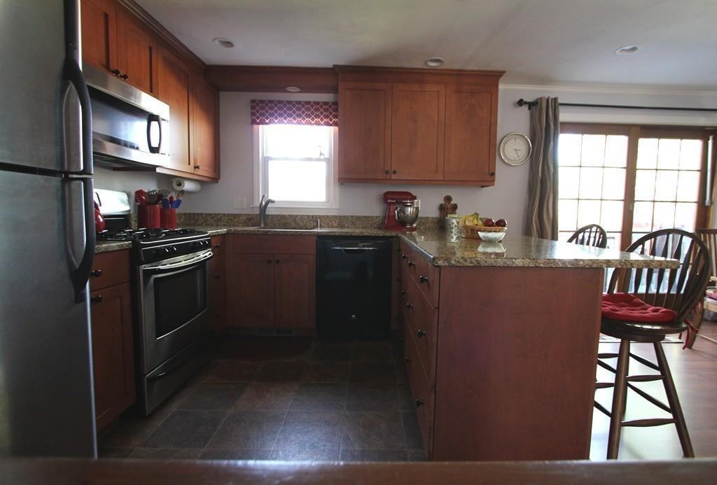 192 Wellman Ave #1 - Photo 2 of 10