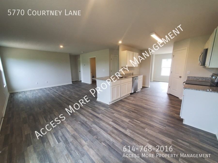 5770 Courtney Ln - Photo 3 of 24