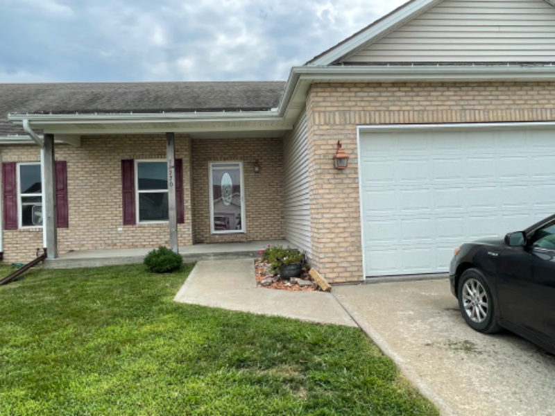 11770 Ridgeway Dr - Photo 3 of 11
