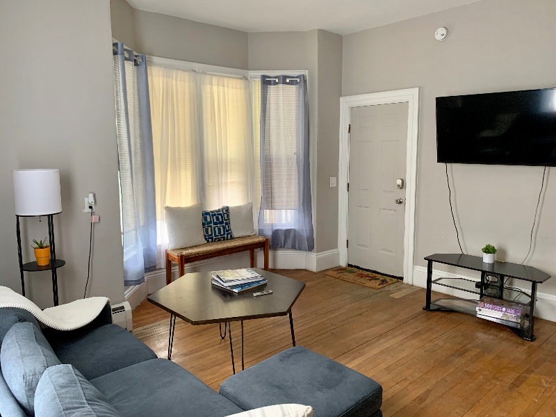 171 Pleasant St #1 - Photo 3 of 8