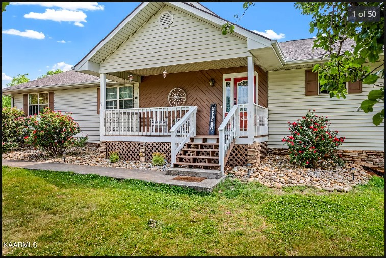 160 Estele Dr - Photo 2 of 25