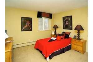 Fairlawn Apartments - Photo 3 of 11