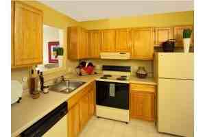 Fairlawn Apartments - Photo 2 of 11