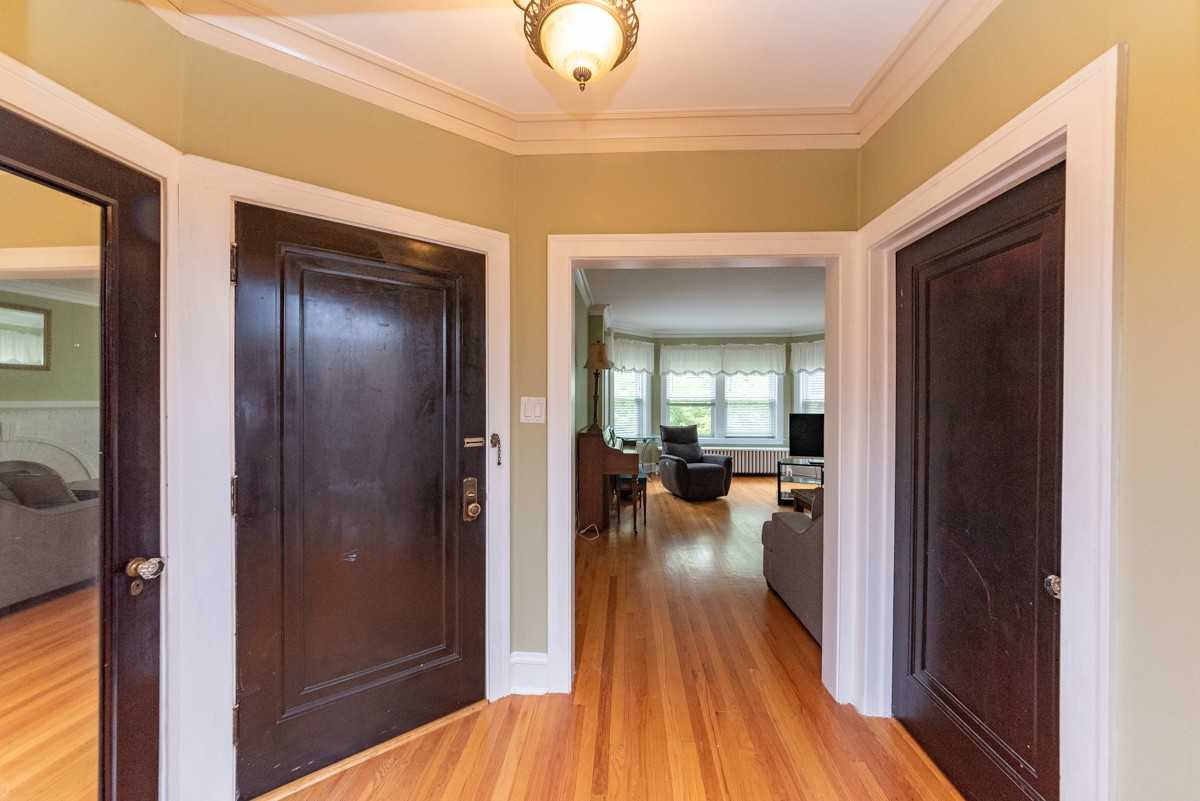 5806 N Rockwell St #2 - Photo 2 of 23