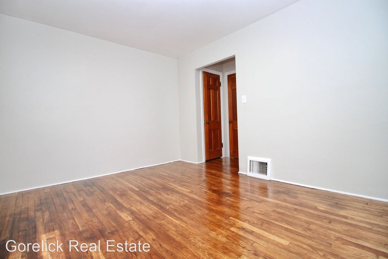 5240 Bridgewater Rd - Photo 2 of 10