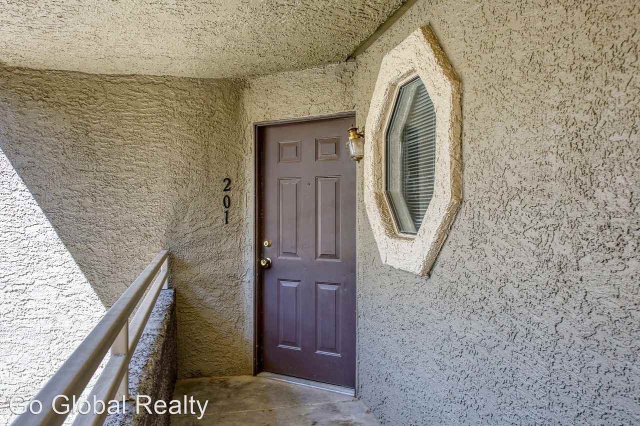5018 S Rainbow Blvd #201 - Photo 3 of 27