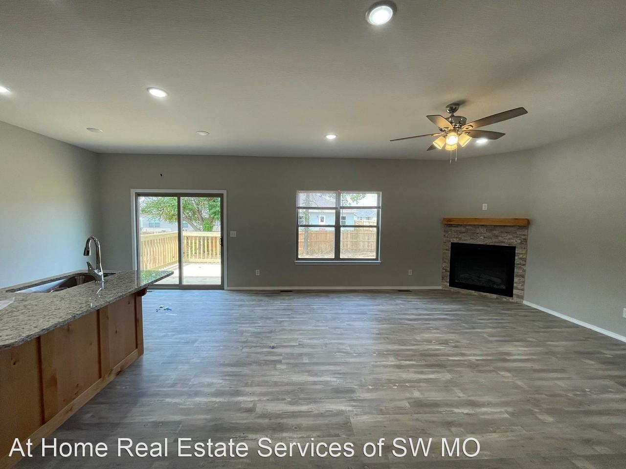 213 E Rosalie - Photo 2 of 12