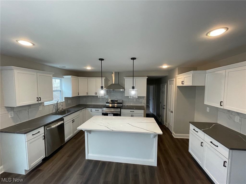 16703 Huron St - Photo 3 of 23