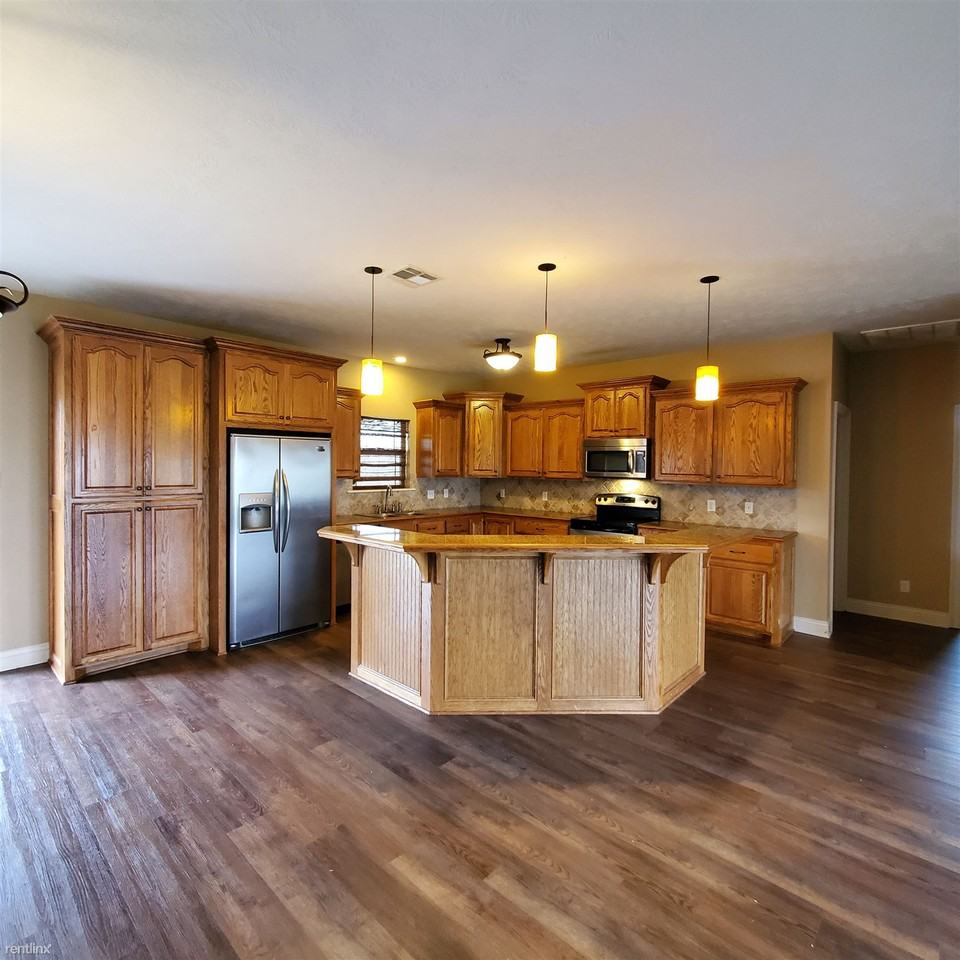6045 Ava Ln - Photo 3 of 14