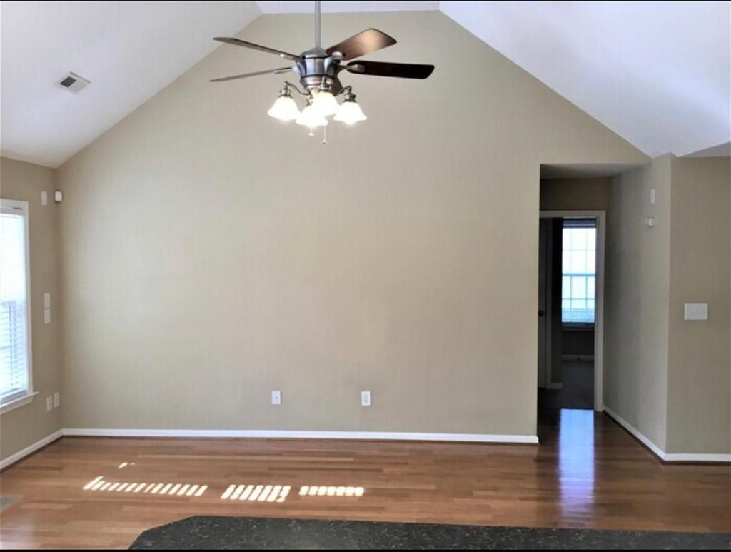 2307 E 9th Ave - Photo 3 of 9