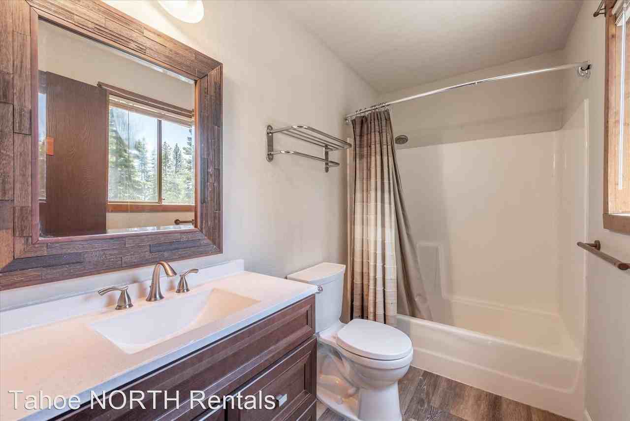 325 N Ridge Dr - Photo 3 of 22