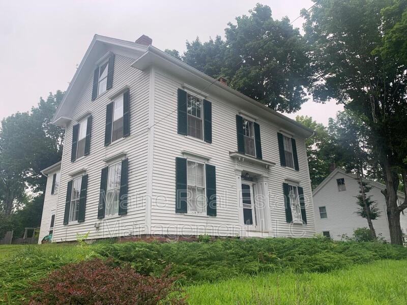 92 Main Rd N - Photo 2 of 50