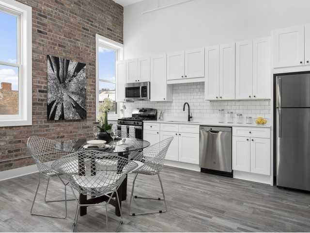 North Milwaukee Ave. & Armitage #607 - Photo 7 of 18