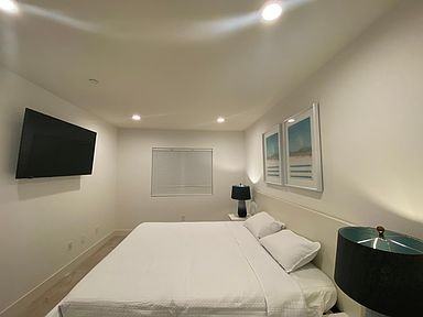 2312 South Sycamore Avenue - Photo 2 of 28