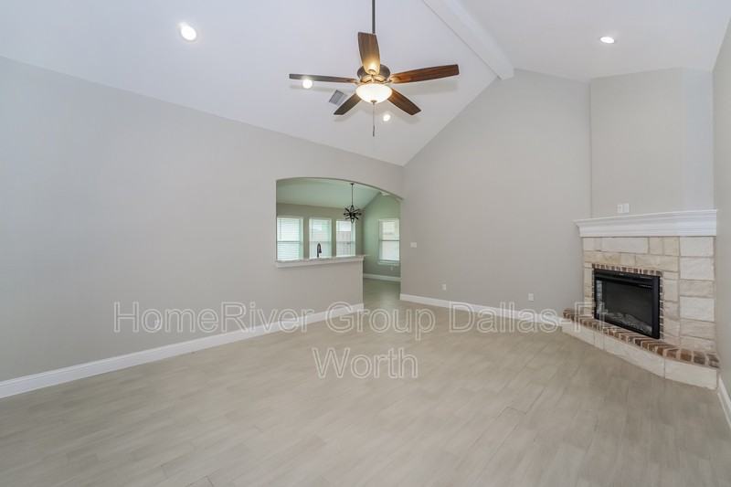 3339 White Horse Dr - Photo 3 of 20