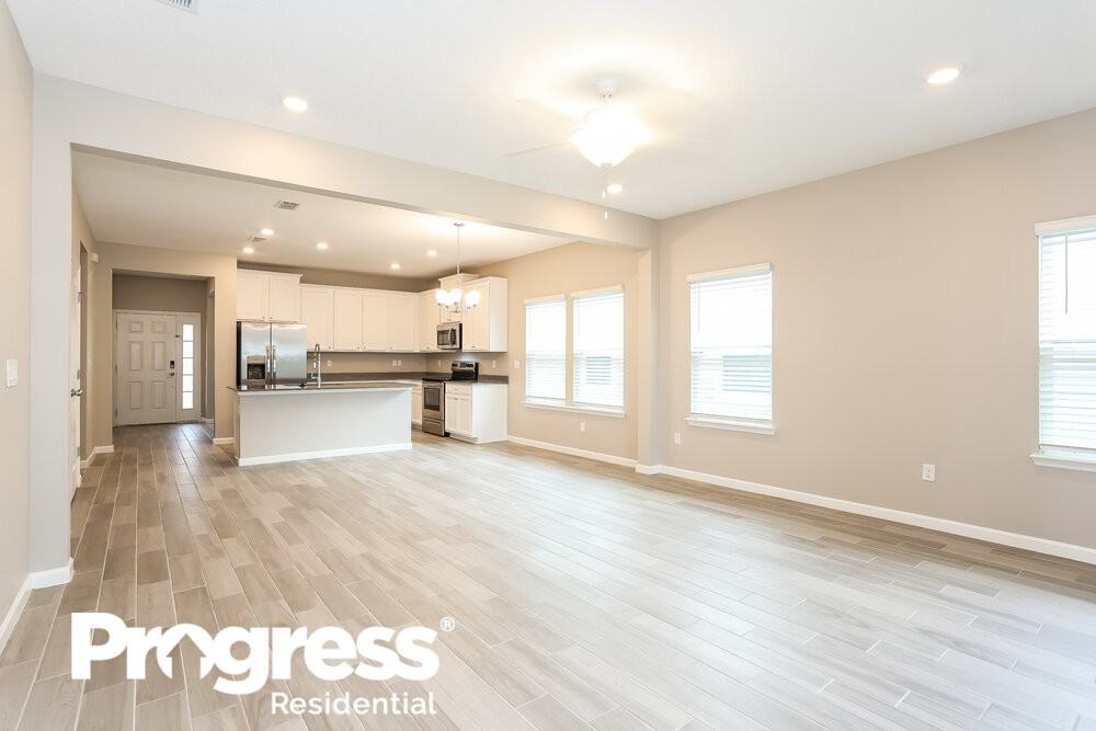 10051 Lemon Grass Ln - Photo 3 of 21