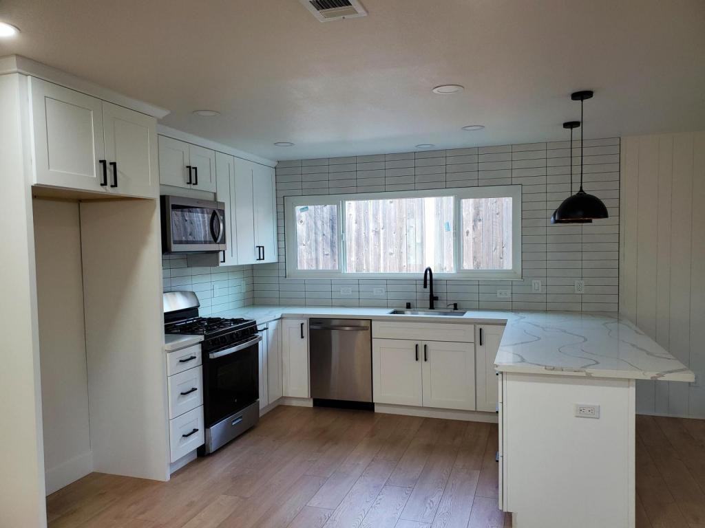 103 Rugosa Dr - Photo 2 of 26