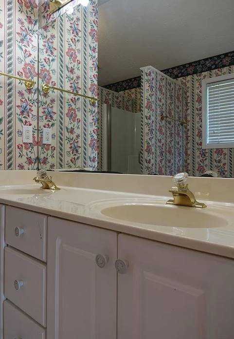 1076 Amber Ln #NA - Photo 2 of 4