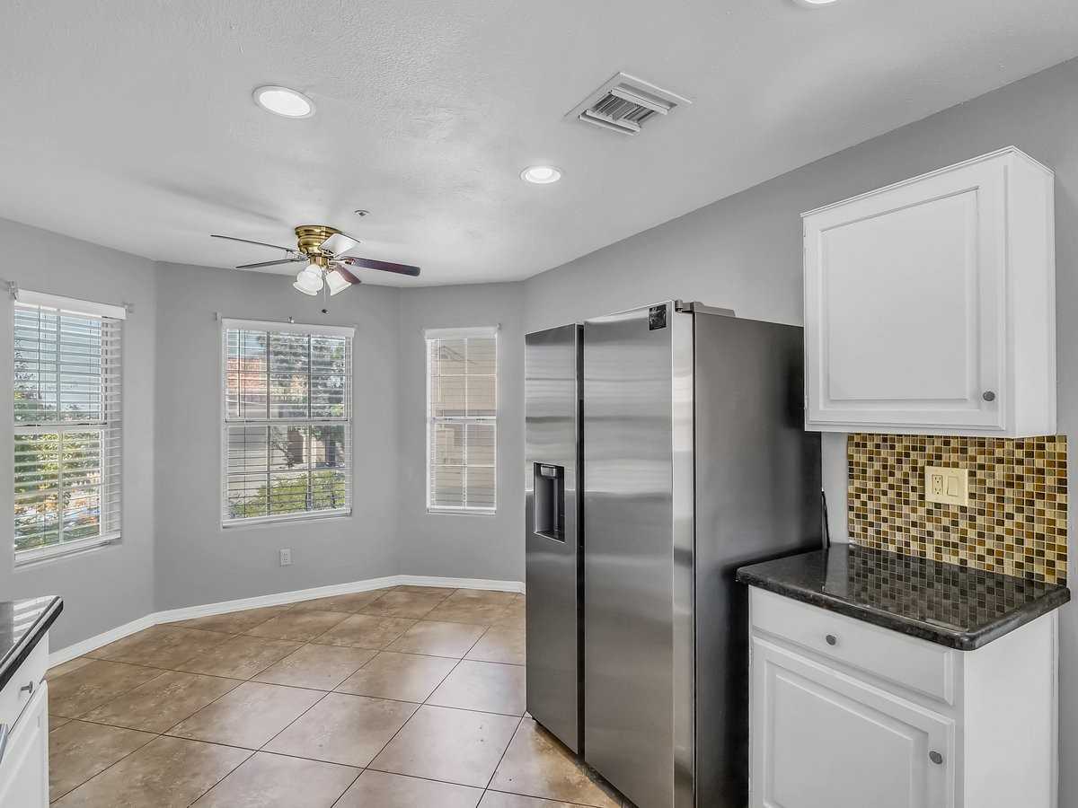 11889 N 113th Pl #NA - Photo 2 of 19