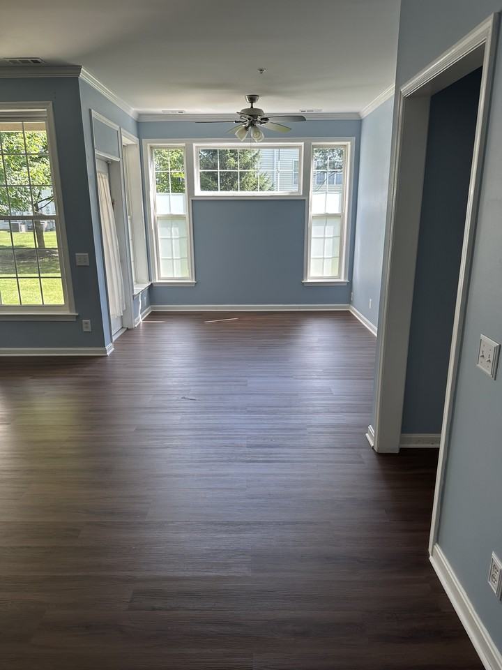 148 Rosebay Ct #148 - Photo 3 of 16