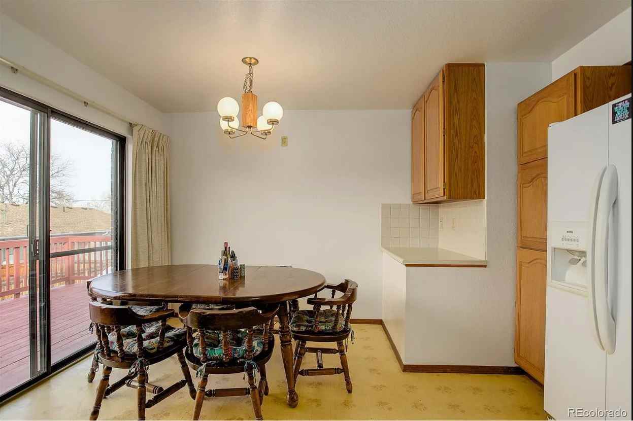 895 Vivian St #NA - Photo 3 of 20