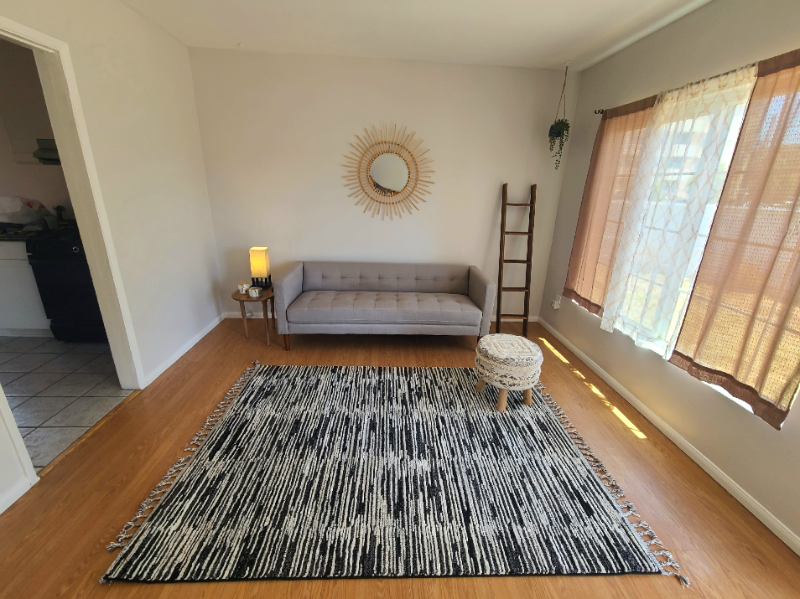 804 South v Avenue - Photo 5 of 17