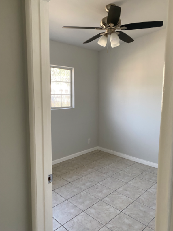 9142 Walnut St - Photo 4 of 10