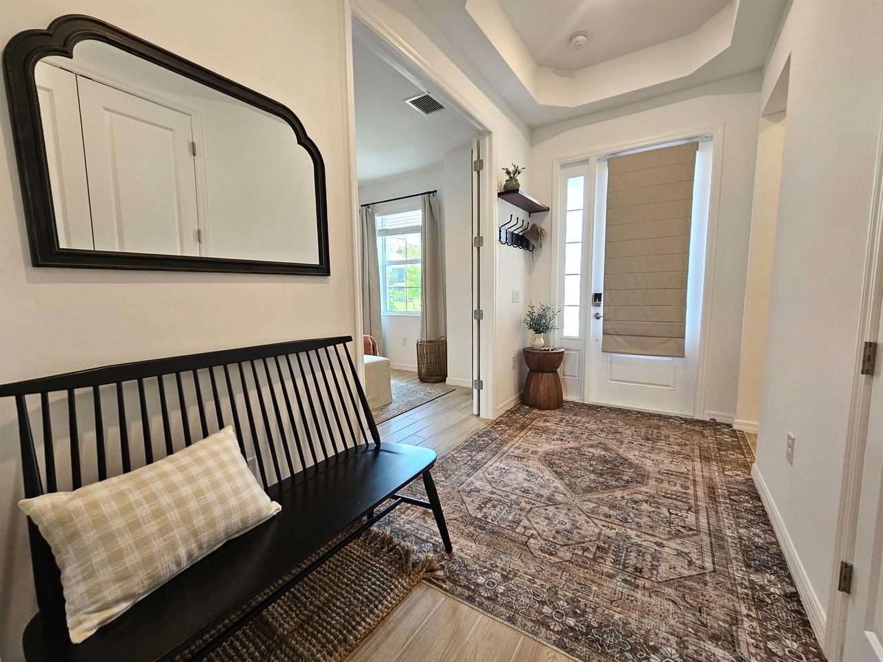 5943 Sunningdale St - Photo 3 of 50