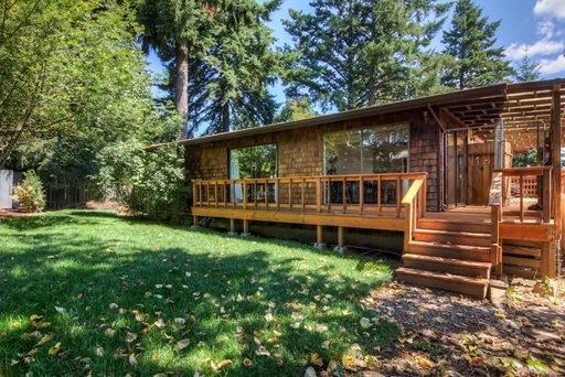 3040 NW Autumn St - Photo 3 of 20