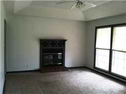 1153 Woodbridge Dr - Photo 2 of 8